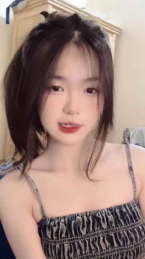 兩黑一白電影免費(fèi)版觀看