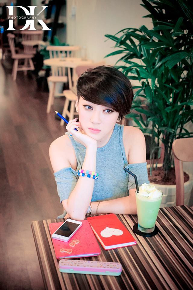 《日本》《妻子》